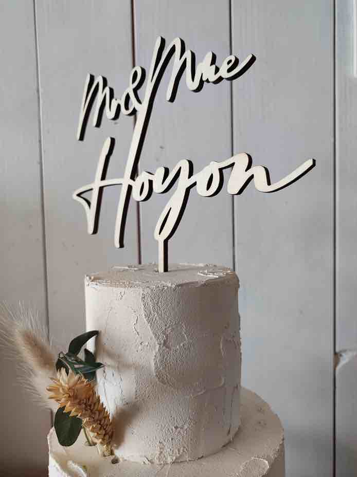 cake topper bois wedding cake angers