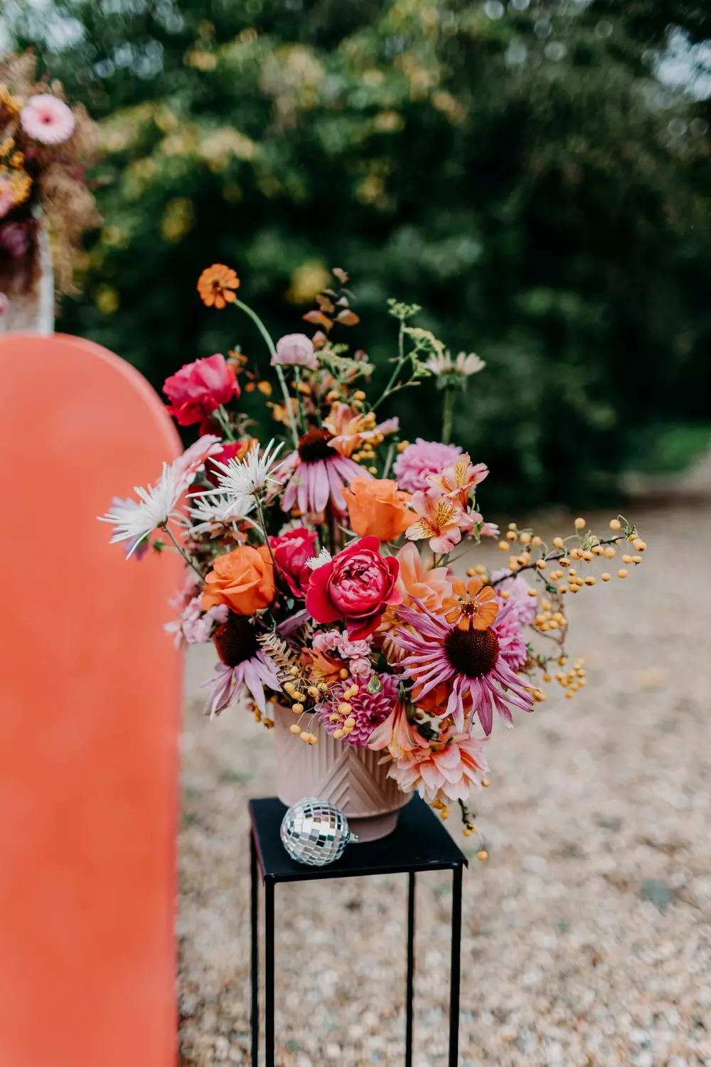 composition florale colorée automne mariage sarthe