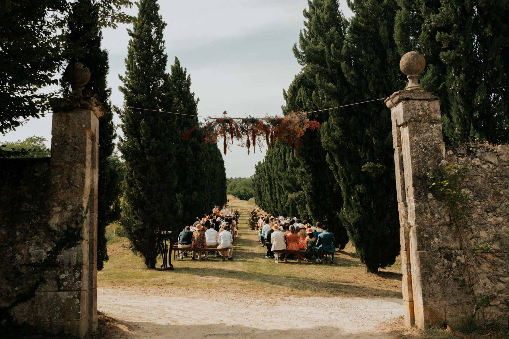 ceremonie laique mariage parc chateau