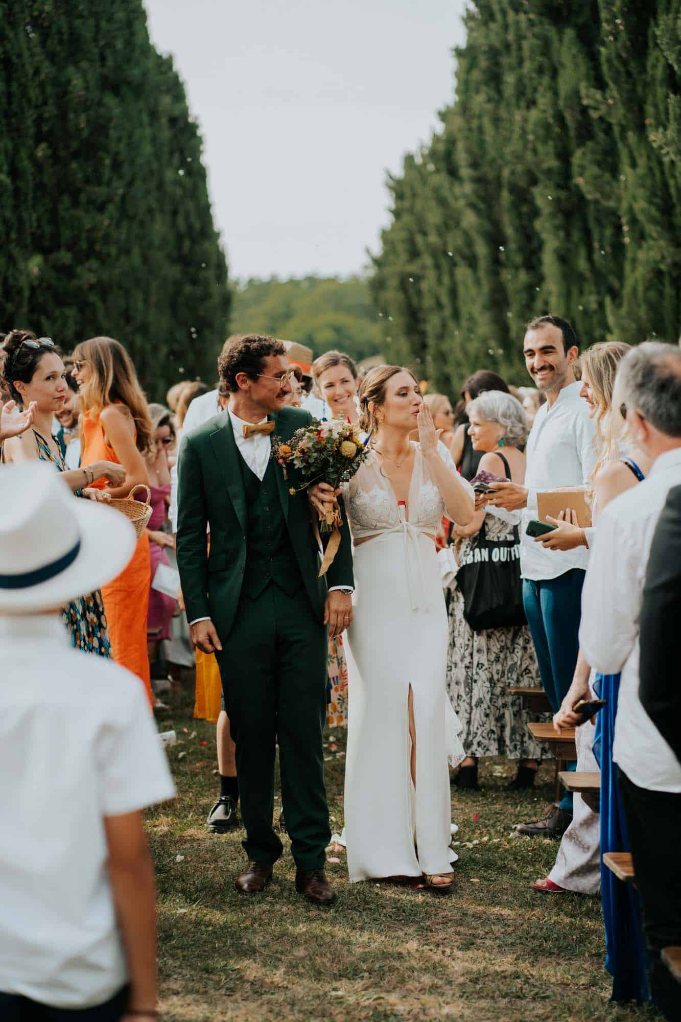 lancer pétales sortie ceremonie mariage