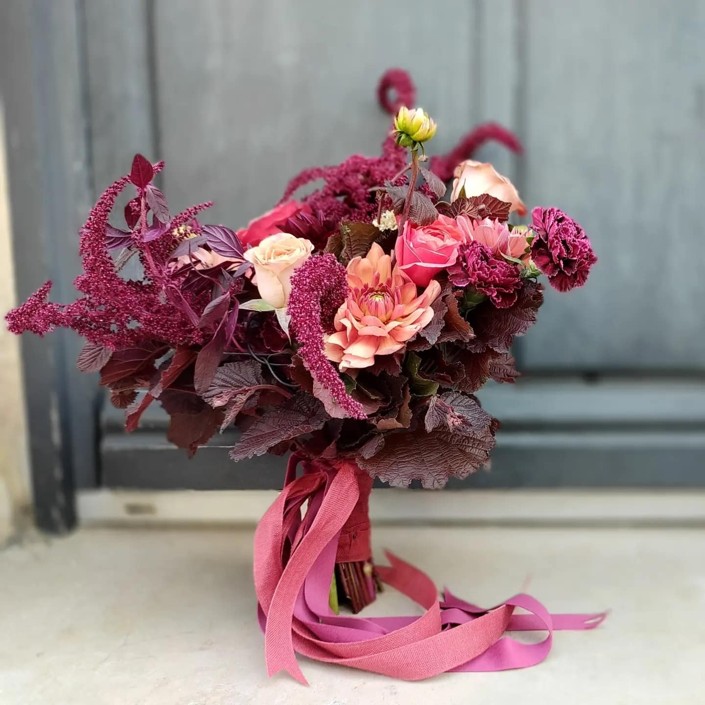 bouquet de mariee bordeaux