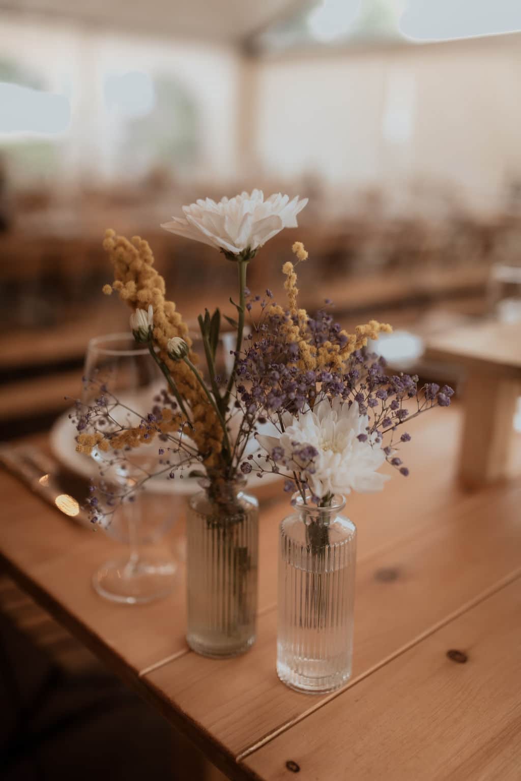 decoration fleurs mariage simple