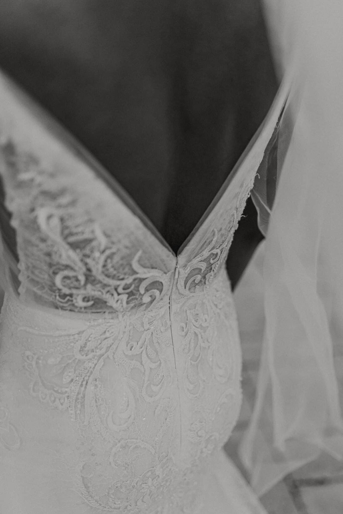 détail robe de mariée