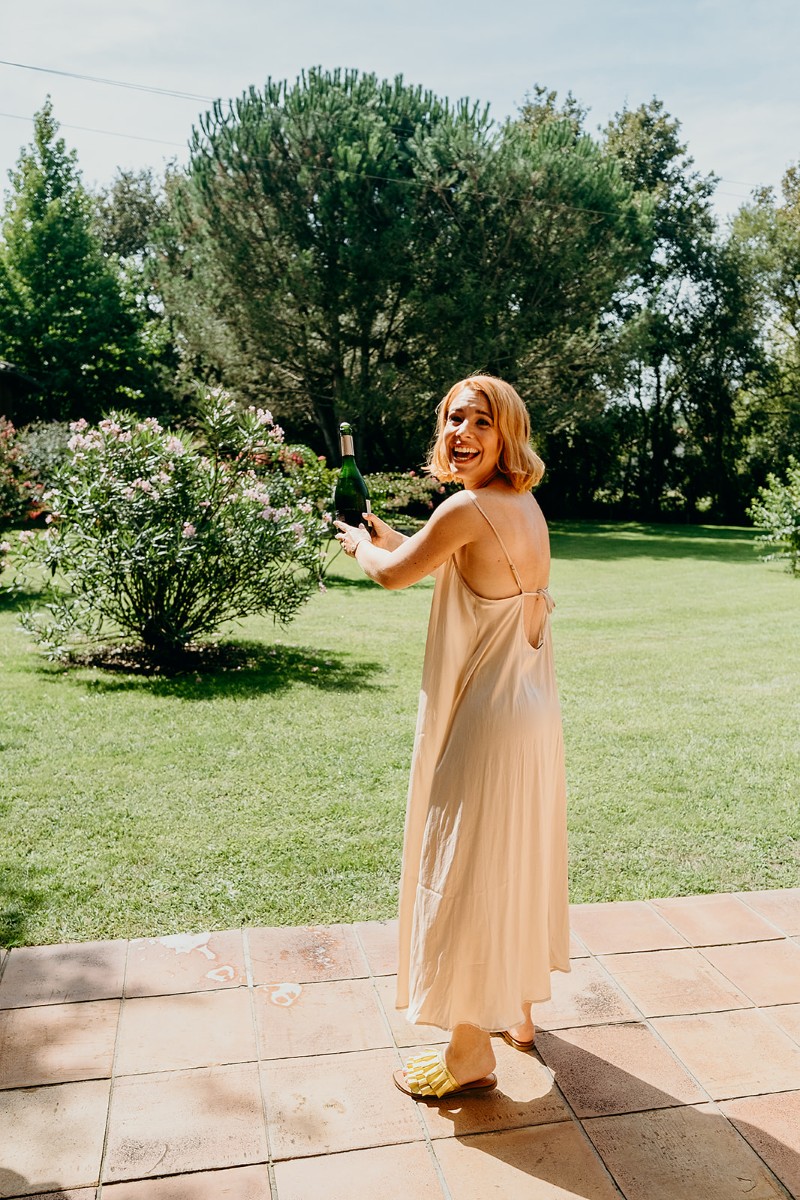 preparatif de la mariée au champagne